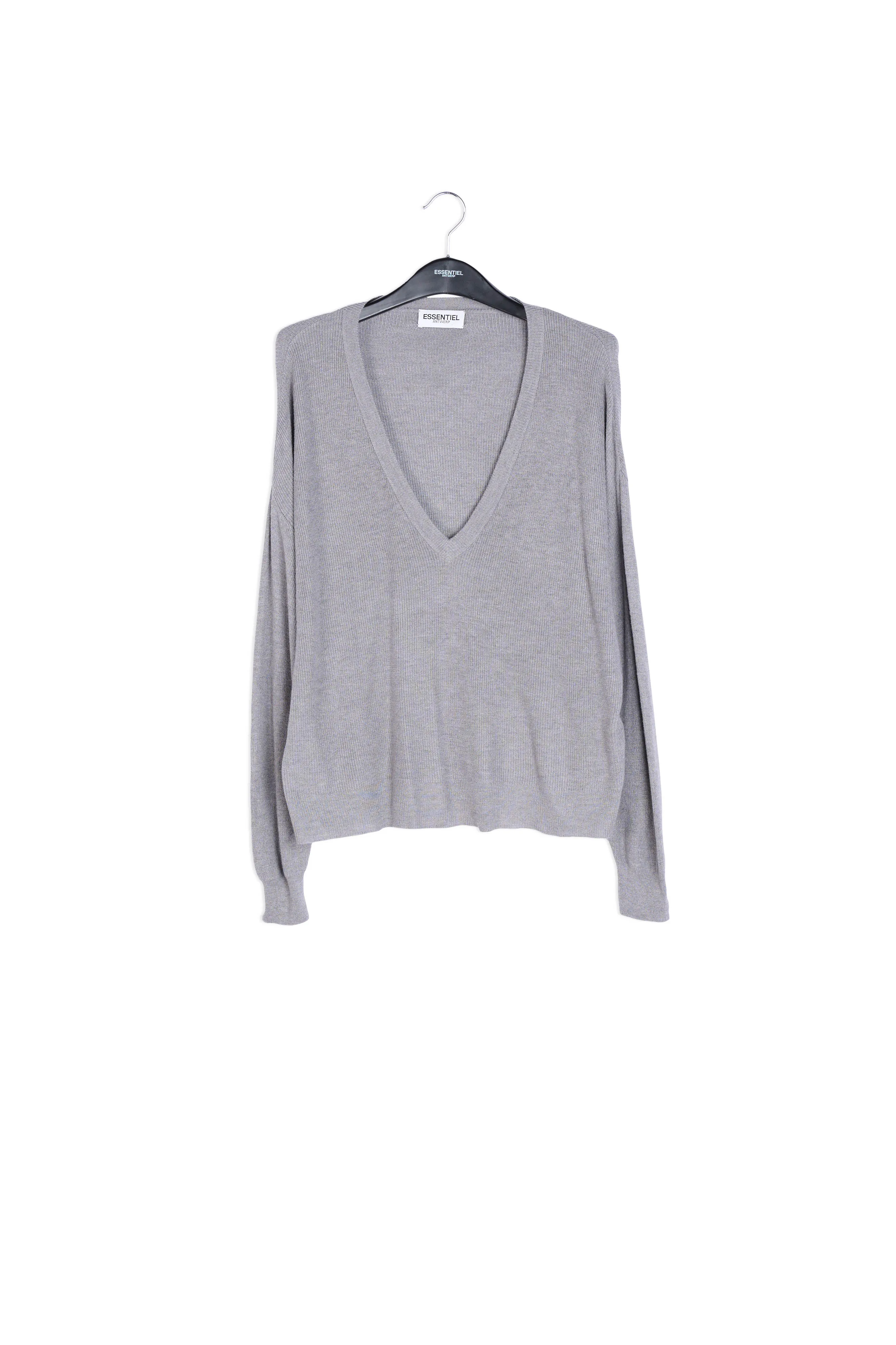 Grey oversized fine-knit sweater