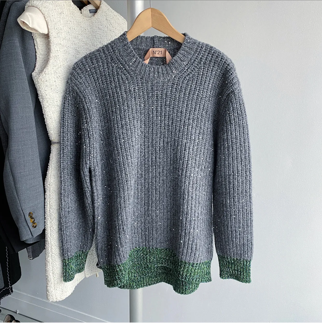 No 21 Grey Chunky Knit Sweater with Green Hem - S