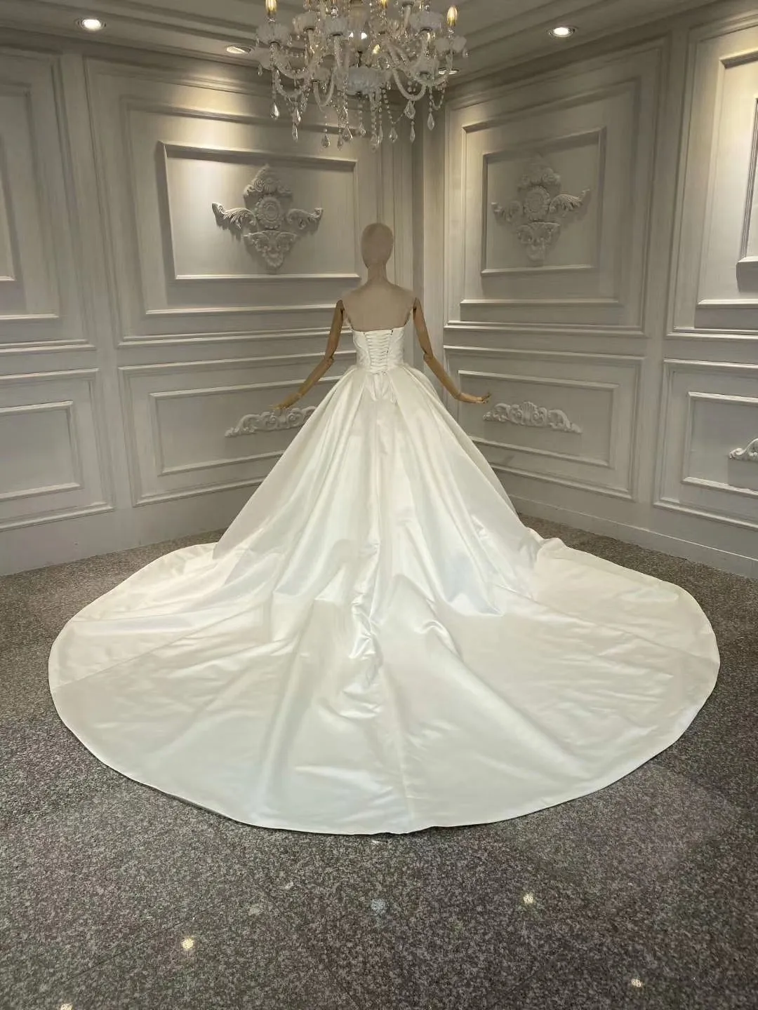 Vintage strapless matte satin wedding dress 2020
